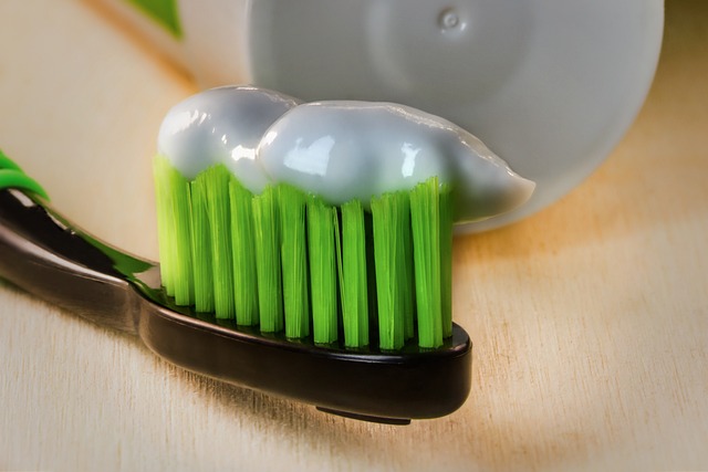 Undersøgelser viser: Elektriske tandbørster fjerner mere plak end manuelle tandbørster